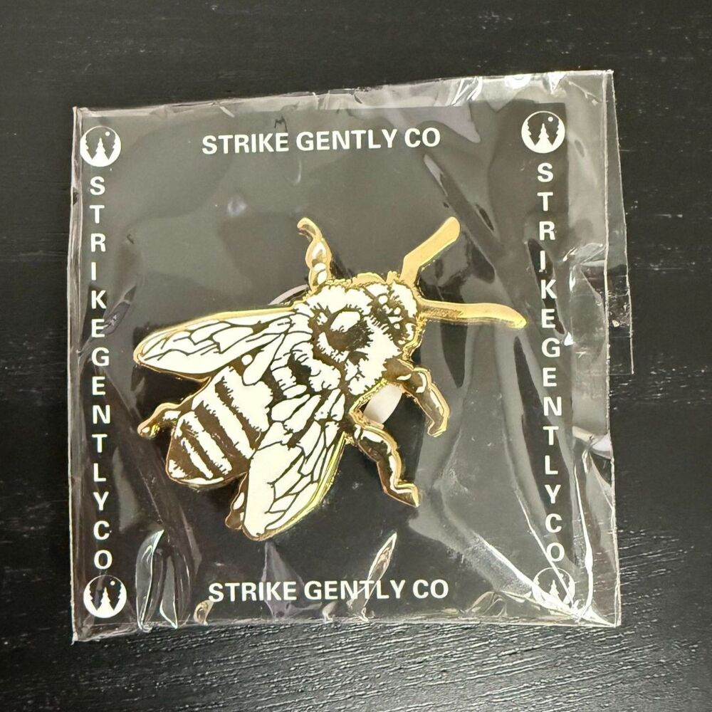Strike Gently Co Honeybee Hard Enamel Lapel Pin NIP White Gold Tone Insect